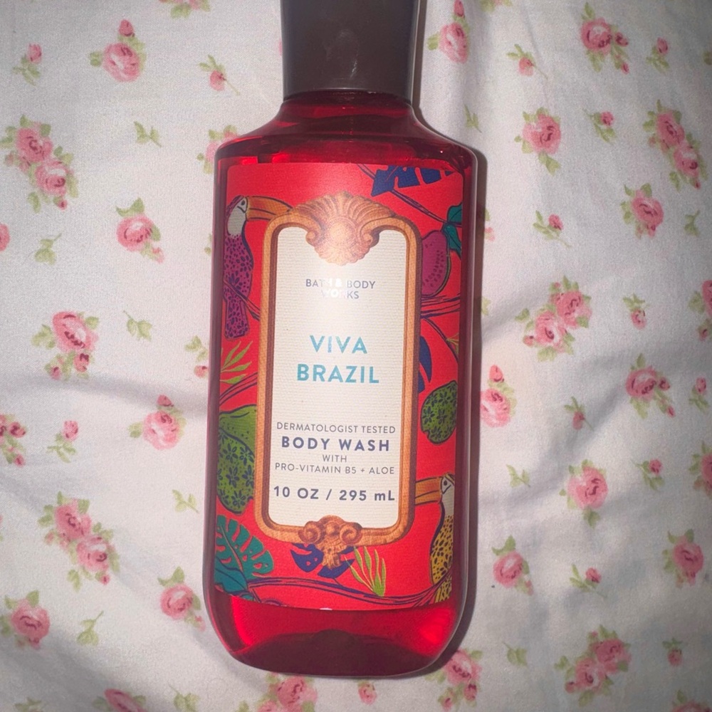 Bath & Body Works Viva Brazil Red Body Wash Bottle